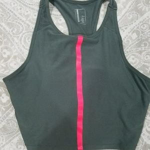 Mondetta Sports Crop. Negotiable.